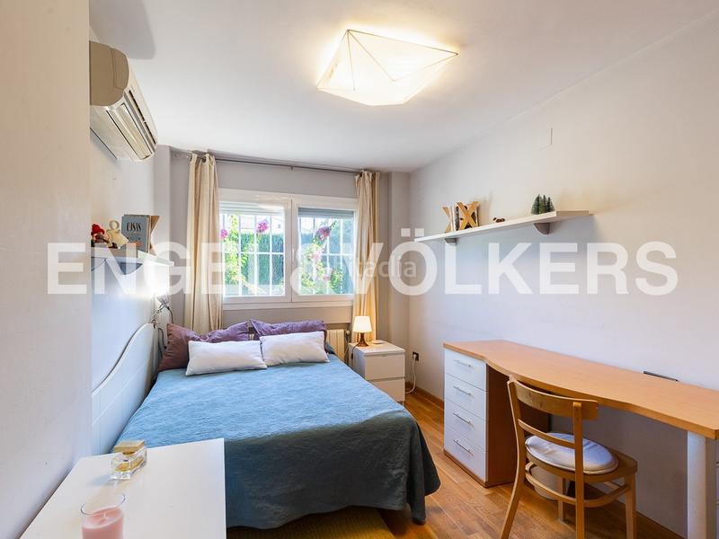 Foto 5d9bcdd0-5bc6-40e5-975c-043f978953ea. Haus mit heizung parking pool in Entrepinos Eliana (l´)