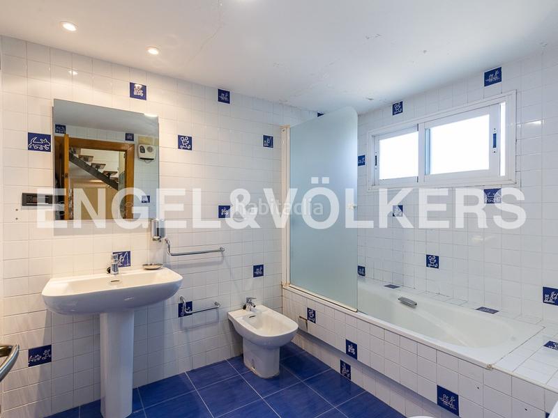 Foto 70289961-2035-4bb0-8304-9b018a72a601. Haus mit heizung parking pool in Entrepinos Eliana (l´)