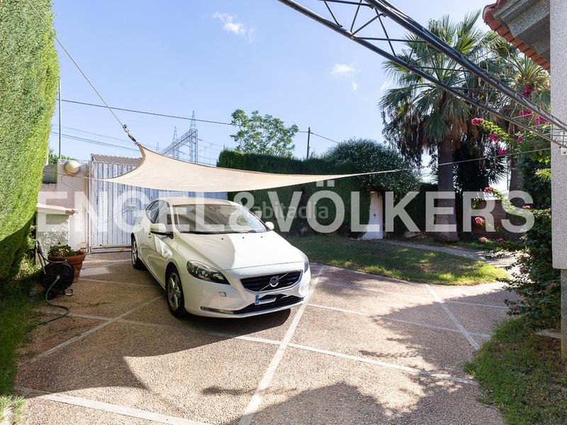 Foto 8b29f03f-d911-4b4b-a436-20571da523c2. Haus mit heizung parking pool in Entrepinos Eliana (l´)