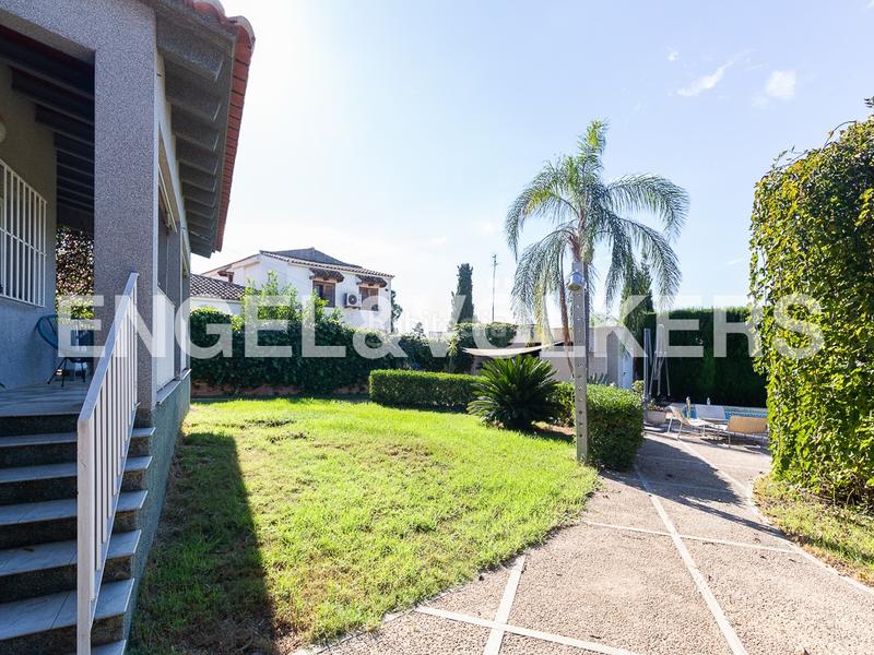 Foto fc120029-68c9-4531-9bab-4a71a37b3d54. Haus mit heizung parking pool in Entrepinos Eliana (l´)