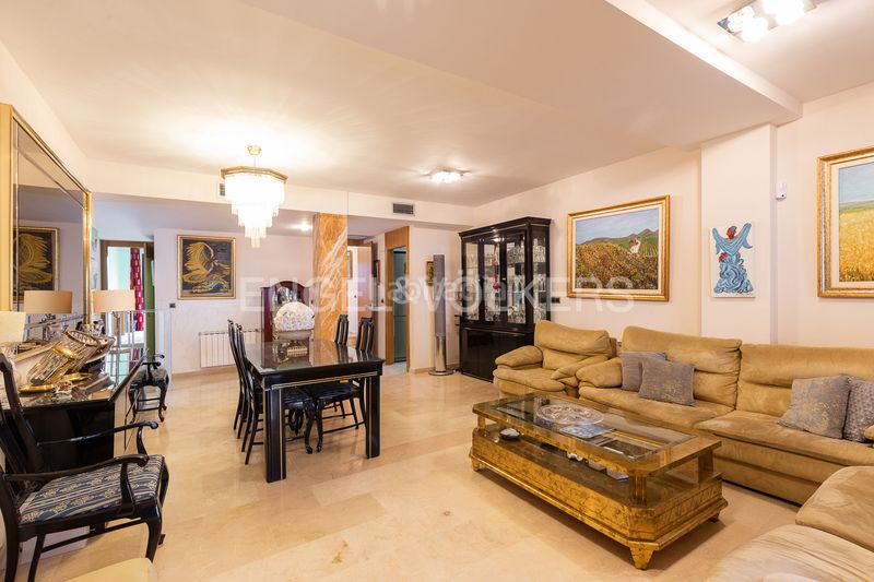 Foto a7e0323a-8823-4d84-a88b-ae44784f9be2. Casa adossada amb calefacció aparcament a Malva Rosa Valencia