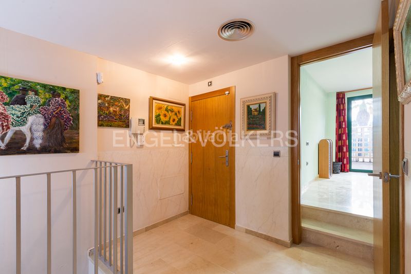 Foto e9761853-a4a2-4c97-b3e4-cf1fd8ae0f46. Casa adossada amb calefacció aparcament a Malva Rosa Valencia