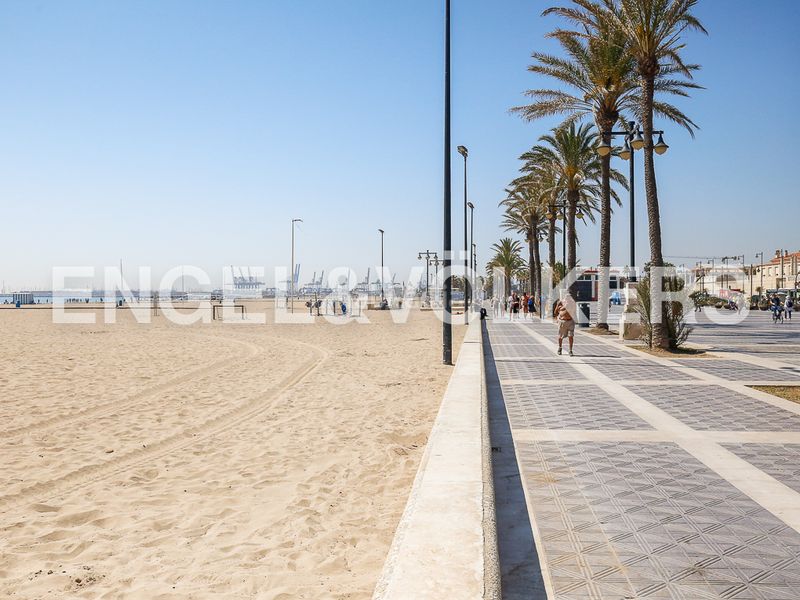 Foto f5b169dc-8b02-4b91-8be8-ad53329a91f4. Casa adossada amb calefacció aparcament a Malva Rosa Valencia