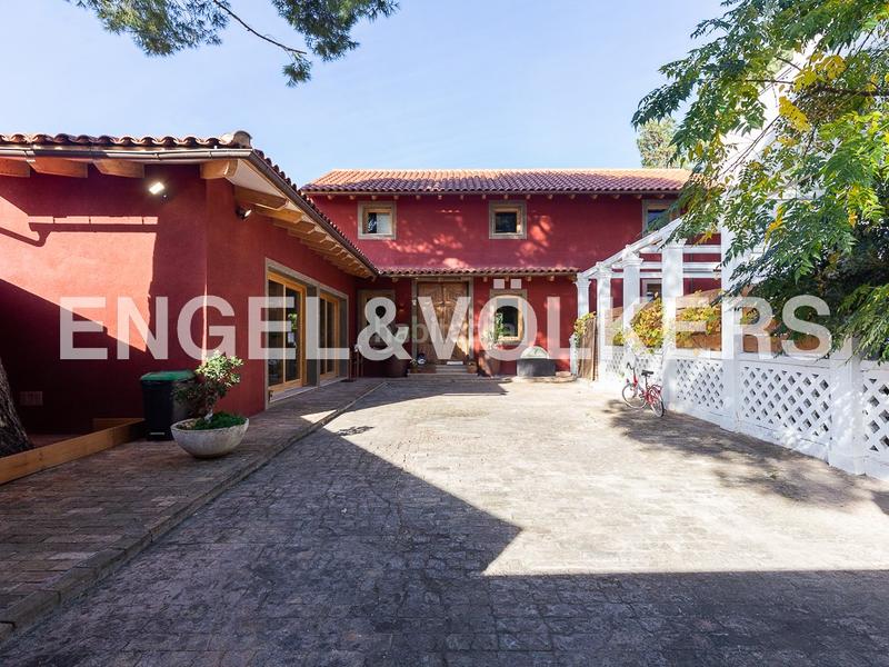 Foto 4f9cb7ee-6e12-4c0e-800e-624b77f19476. Haus mit heizung in Los Pinares-La Masia Bétera