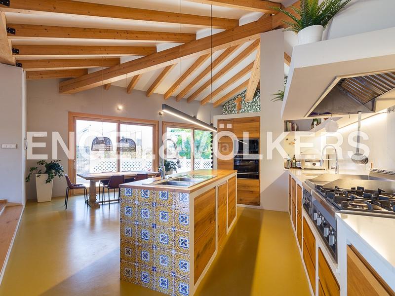Foto d3a7c388-6f2f-4206-a909-9abeb32d25b5. Haus mit heizung in Los Pinares-La Masia Bétera