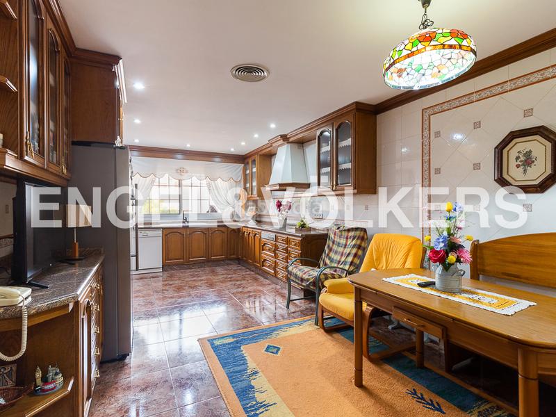 Foto c5d3ff7b-81ce-44f7-a97f-2d91ab119f11. Casa  unifamiliar en Aldaia
