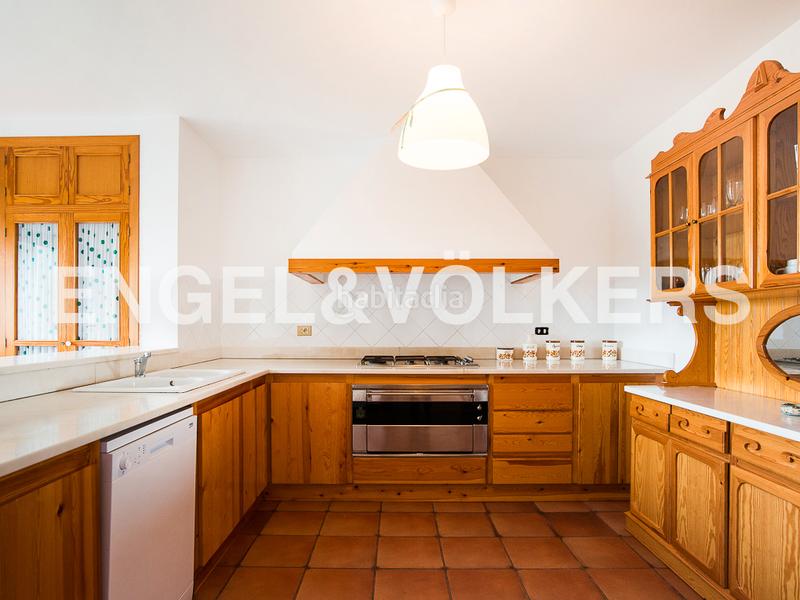 Foto 40d83396-6cd1-4801-a2b9-b2a0fde4e790. Casa villa con piscina y jardín en Las Atalayas-Urmi-Cerro Mar Peñíscola