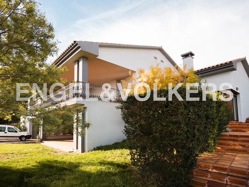 Foto 53bd8223-da9c-4dc7-a1c2-b5557829dec2. Casa villa con piscina y jardín en Las Atalayas-Urmi-Cerro Mar Peñíscola