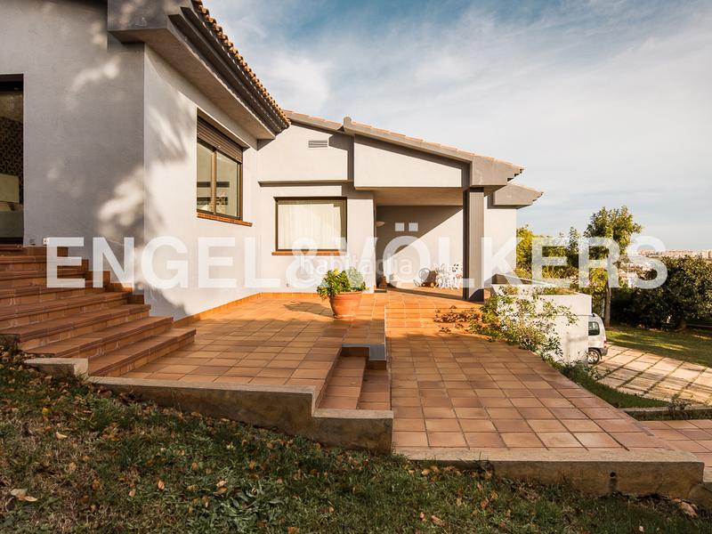 Foto 684417d2-8d67-4b1c-a86b-52f88540d522. Casa villa con piscina y jardín en Las Atalayas-Urmi-Cerro Mar Peñíscola