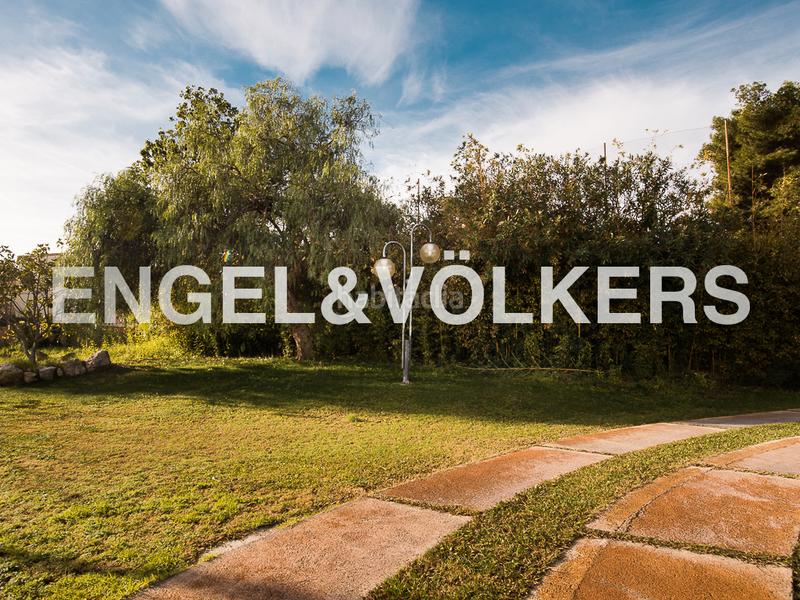 Foto d3d0212b-4459-411c-b390-f2b211a87434. Casa villa con piscina y jardín en Las Atalayas-Urmi-Cerro Mar Peñíscola