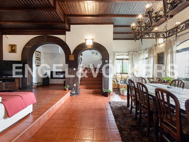 Foto 24808b2f-c115-4e59-8c8a-0834e9f267ef. Maison avec chauffage piscine dans Gilet