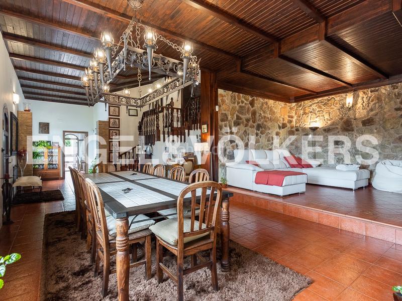 Foto 68474239-10c2-47d5-9d32-3d3122d8a2fc. Maison avec chauffage piscine dans Gilet