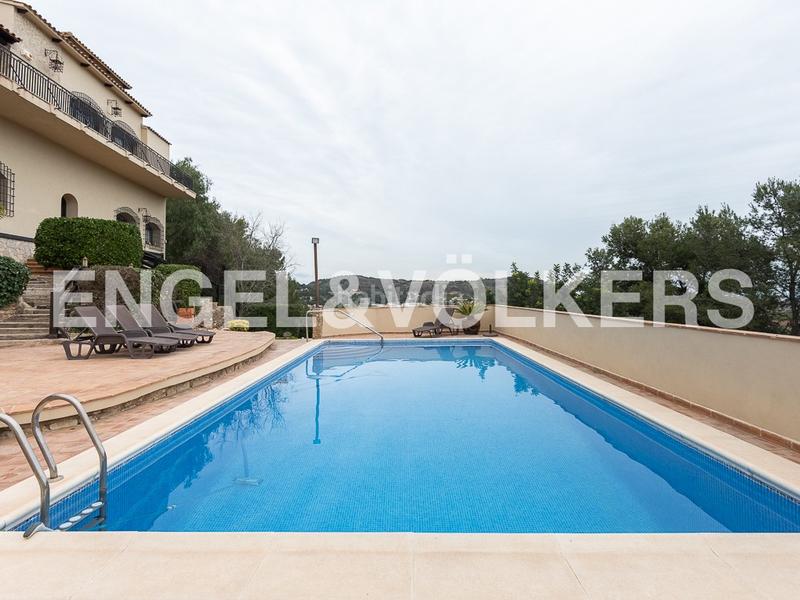 Foto 8f07f363-0460-40f5-a668-ac7b0642aa63. Maison avec chauffage piscine dans Gilet