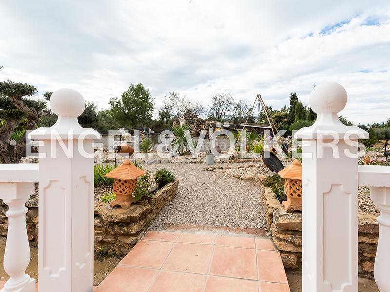 Foto ddec4e7e-d4d8-44bf-a05d-bd5225c474a1. Casa chalet moderno con gran terreno en calig en Cálig