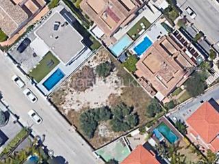 Terreny residencial a Casas Verdes - Ermita. Parcela y proyecto con vistas al mar en godella