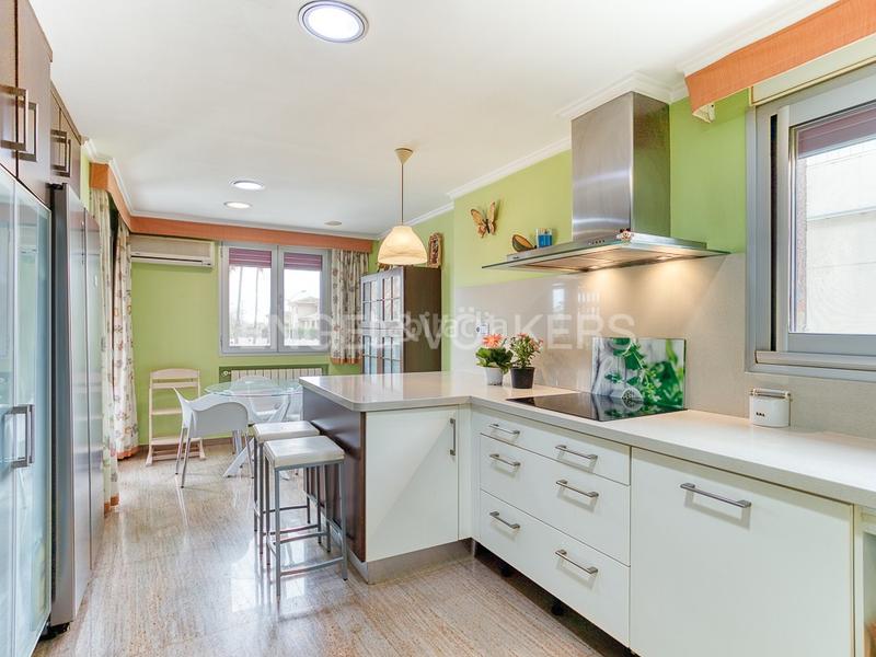 Foto 3ebcd37b-c14e-4039-afae-5cc239996aba. Haus mit heizung parking pool in Oliva pueblo Oliva