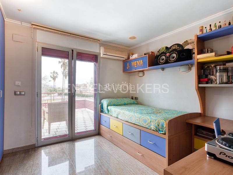 Foto 500e5a5b-0564-49bc-a10d-97fab9596729. Haus mit heizung parking pool in Oliva pueblo Oliva