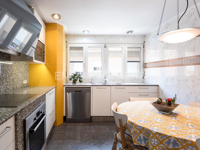 Foto 6db07dc0-56ad-4032-be6c-e1b4357f8576. Maison avec chauffage parking dans Centro puerto Sagunt