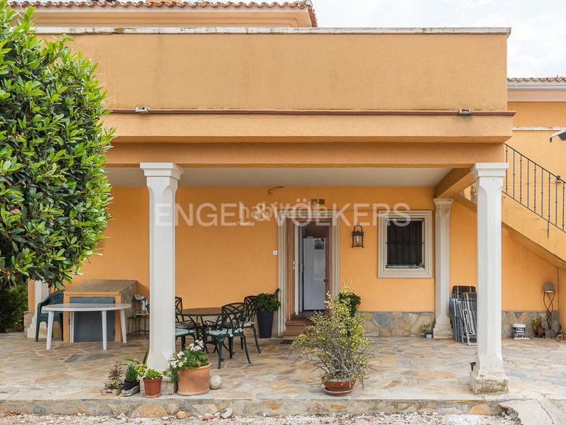 Foto 510f9e1c-bd37-4d02-9674-11d7c982673a. Casa chalet independiente en suelo urbano en Ondara