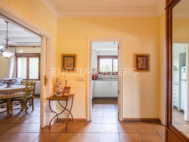 Foto 5ffbecc0-8104-4465-991d-129d18235c9b. Casa chalet independiente en suelo urbano en Ondara