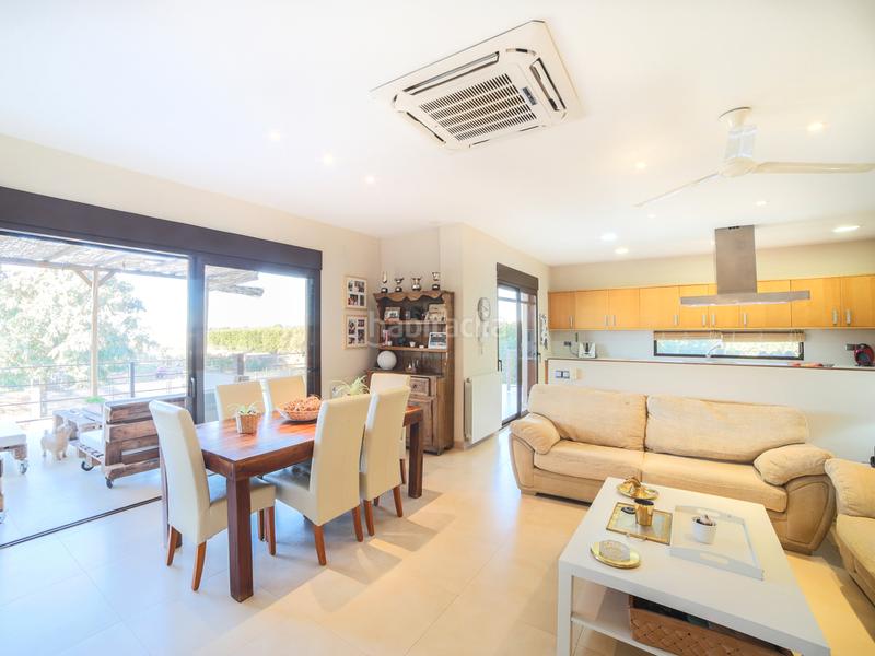 Foto b000aa67-3071-411a-a79a-8586f30780c5. Haus mit heizung parking pool in Los Pinares-La Masia Bétera