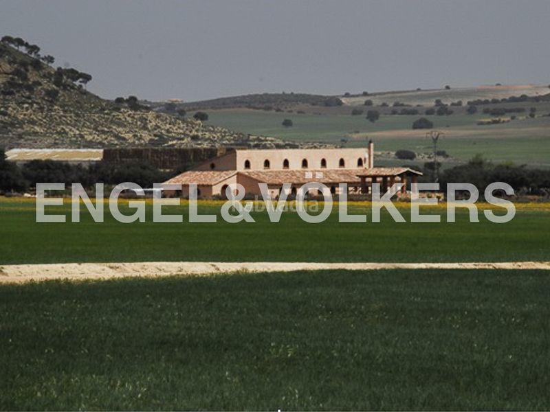 Foto 86a63664-9017-492e-9c27-71f975a4c035. Casa amb calefacció piscina a Chinchilla de Monte - Aragón