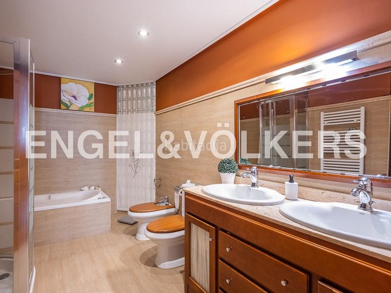 Foto 2015190b-b0a7-4992-b188-6410e719c3f7. Casa amb calefacció aparcament a Vall d´Uixó (la)
