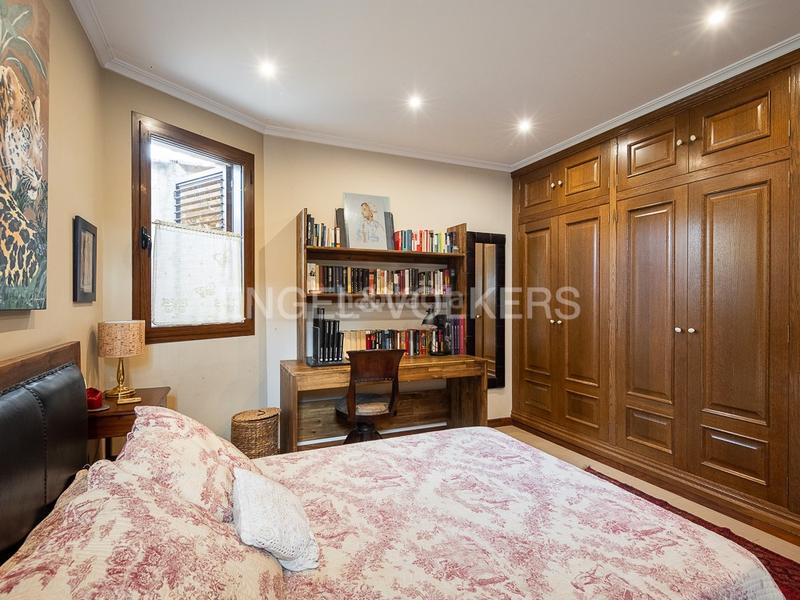 Foto 09f5b5ce-0096-4515-9b9b-23965fc19083. Casa con riscaldamento parcheggio piscina in Torre en Conill-Cumbres de San Antonio Bétera