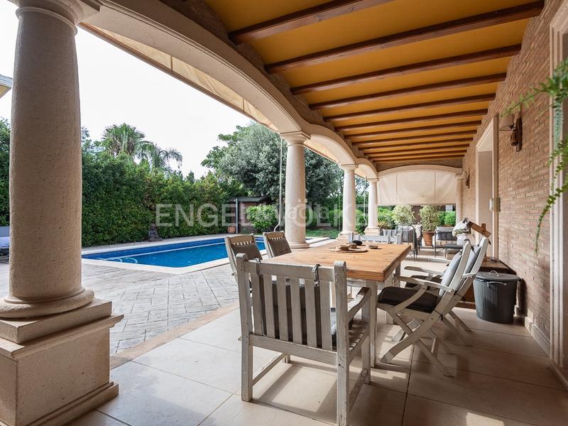 Foto 1d8bc08e-dfd6-417f-8bc0-8568e3cee6a4. Casa con riscaldamento parcheggio piscina in Torre en Conill-Cumbres de San Antonio Bétera