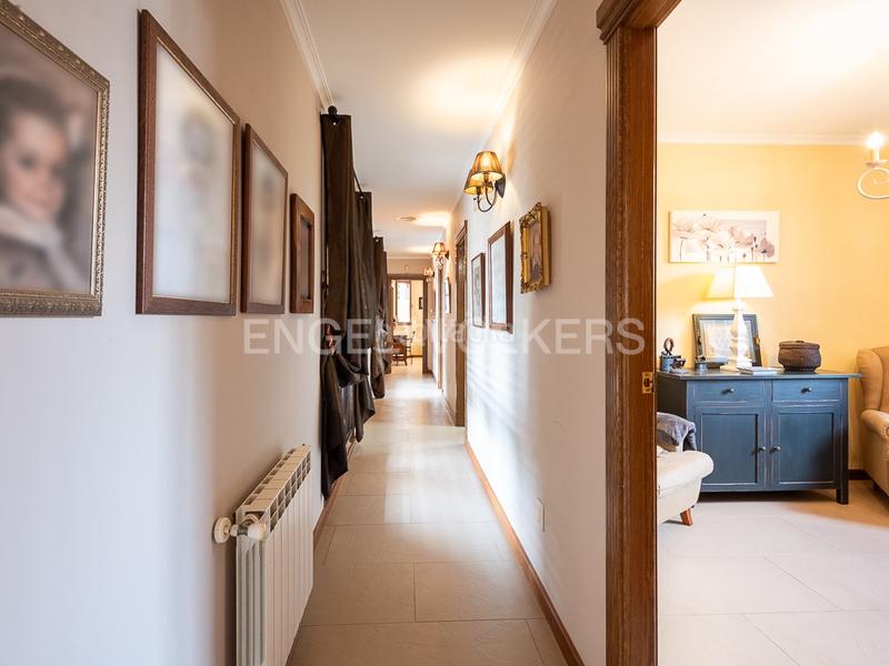 Foto 520a9a8d-9e95-48ff-b749-d9cfd97d24e0. Casa con riscaldamento parcheggio piscina in Torre en Conill-Cumbres de San Antonio Bétera