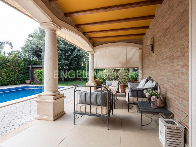 Foto 5fb641d4-823d-4cbd-b2e3-94d4c1b48bb5. Casa con riscaldamento parcheggio piscina in Torre en Conill-Cumbres de San Antonio Bétera