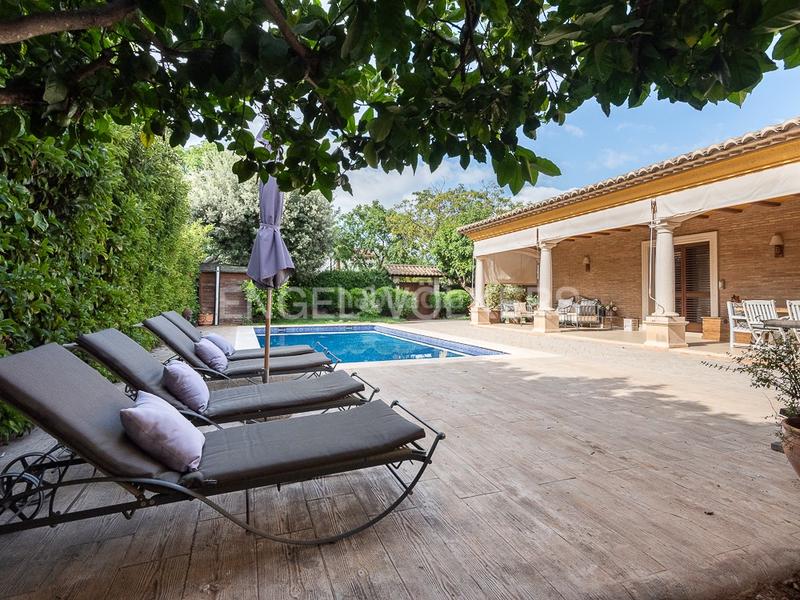 Foto 792a53d5-5725-4e64-98e5-08cfc431cd90. Casa con riscaldamento parcheggio piscina in Torre en Conill-Cumbres de San Antonio Bétera