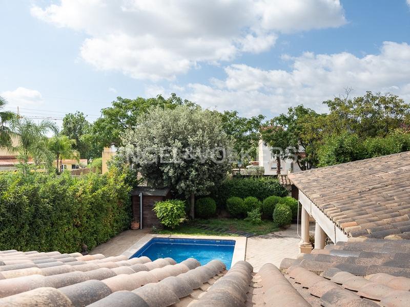 Foto c1697dba-69f4-4074-aa87-447673ddb683. Casa con riscaldamento parcheggio piscina in Torre en Conill-Cumbres de San Antonio Bétera
