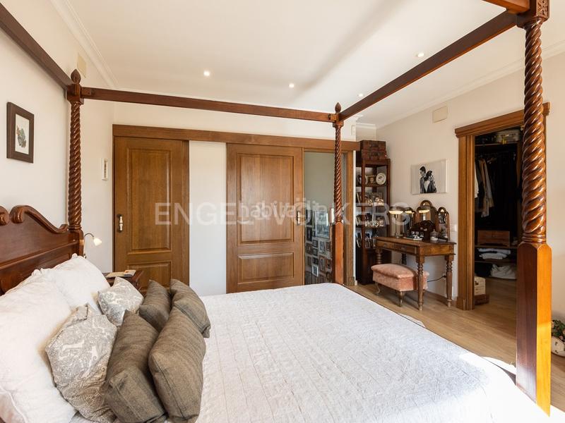 Foto fe34b85e-d5f0-4c3c-81b4-4c17496a9b93. Casa con riscaldamento parcheggio piscina in Torre en Conill-Cumbres de San Antonio Bétera