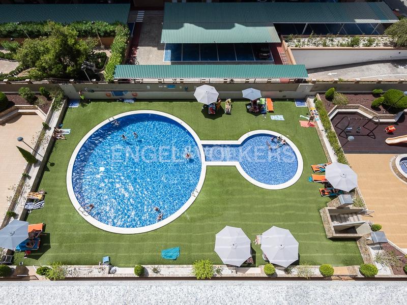 Foto 19e2180e-9642-4199-8c03-10a803ca0c32. Apartament amb calefacció aparcament piscina a Vista Mar Oropesa del Mar