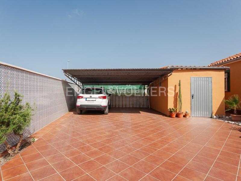 Foto b59ba9d6-5a05-4518-ae41-58c85d04c5c2. Maison avec chauffage parking dans Madrigal Villarreal / Vila - real