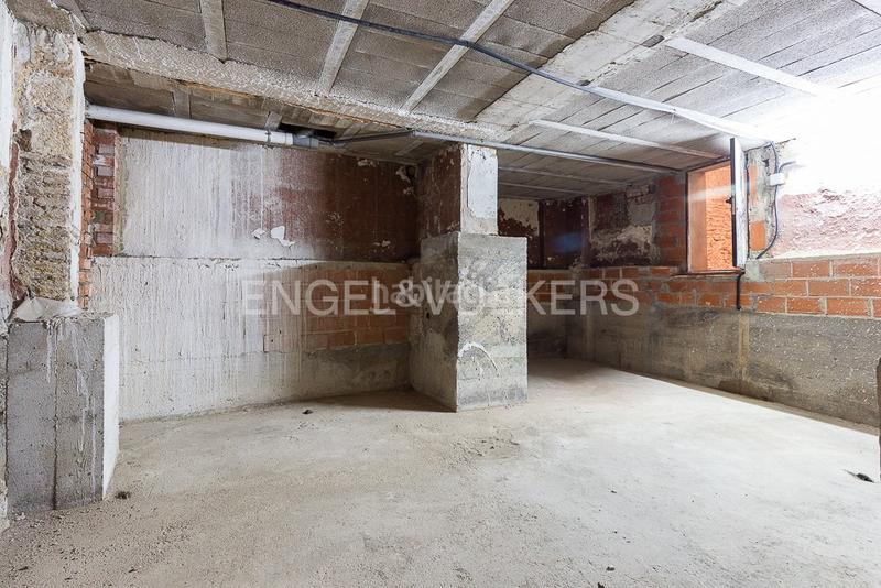 Foto 4d51f46f-167f-4126-9c9e-202c1c7234c3. Apartamento planta baja para reformar en El Carmen en Valencia