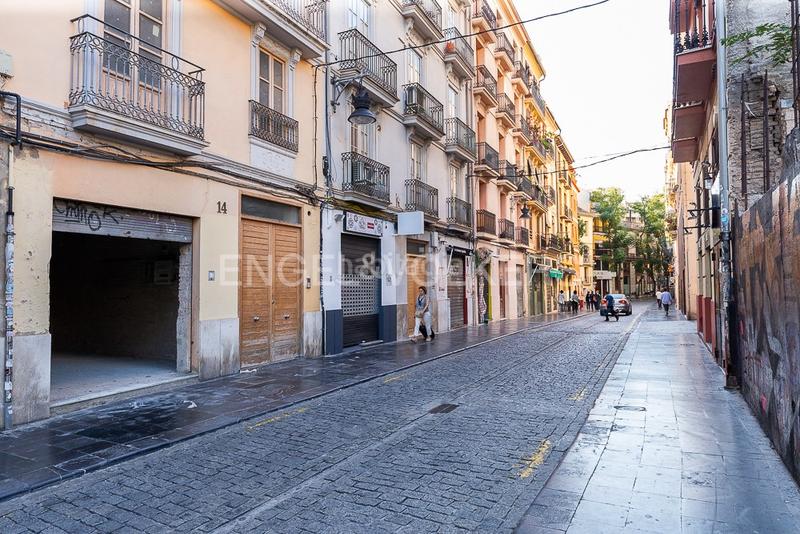 Foto 97469d92-769a-4c03-844e-4b3b7272a6f8. Apartamento planta baja para reformar en El Carmen en Valencia