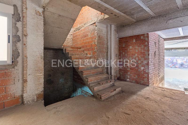 Foto 9f77d209-4ef5-4ae1-996f-7c3a58c2f453. Apartamento planta baja para reformar en El Carmen en Valencia