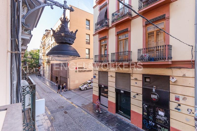 Foto 5c7a9fec-1f8e-46ec-8fd8-6cb4d5f63f20. Apartament amb calefacció a El Carme Valencia