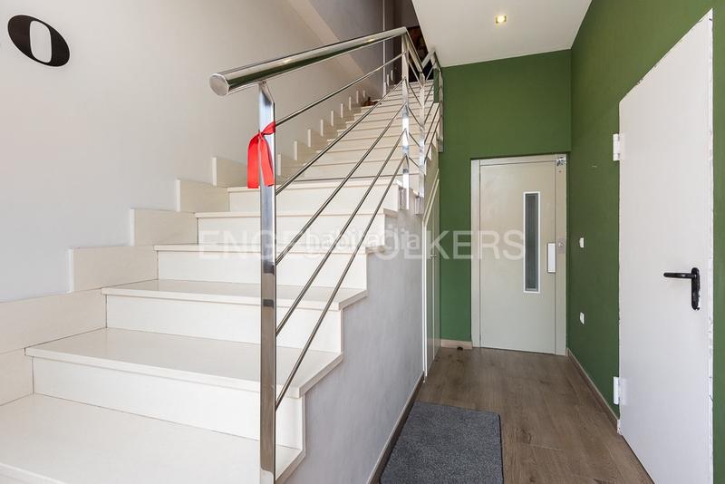 Foto e9c60b89-1476-4432-ab5e-6817f893f86b. Casa vivienda con excelentes instalaciones. en Avenida de Abril-9 de Octubre Sagunt