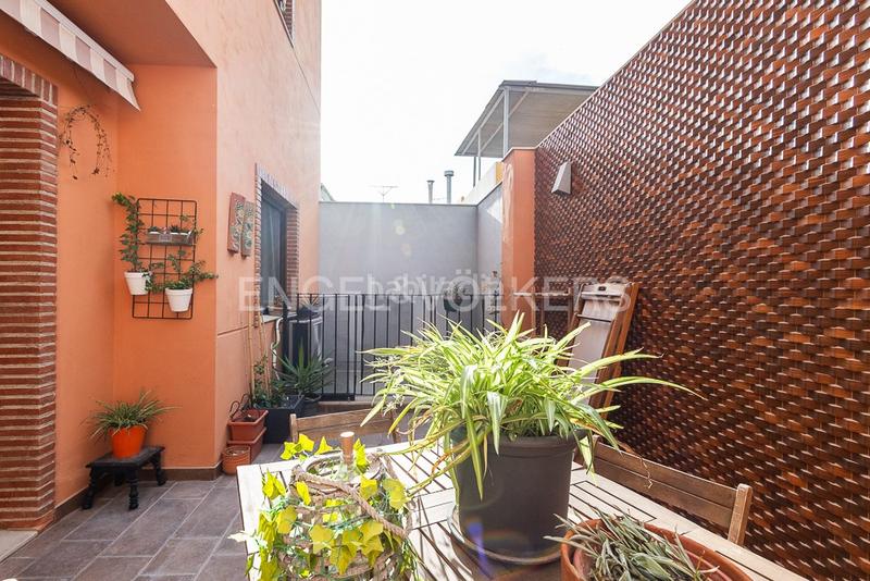 Foto ee7cf06a-9305-41d3-8e22-9ef679976d54. Casa vivienda con excelentes instalaciones. en Avenida de Abril-9 de Octubre Sagunt