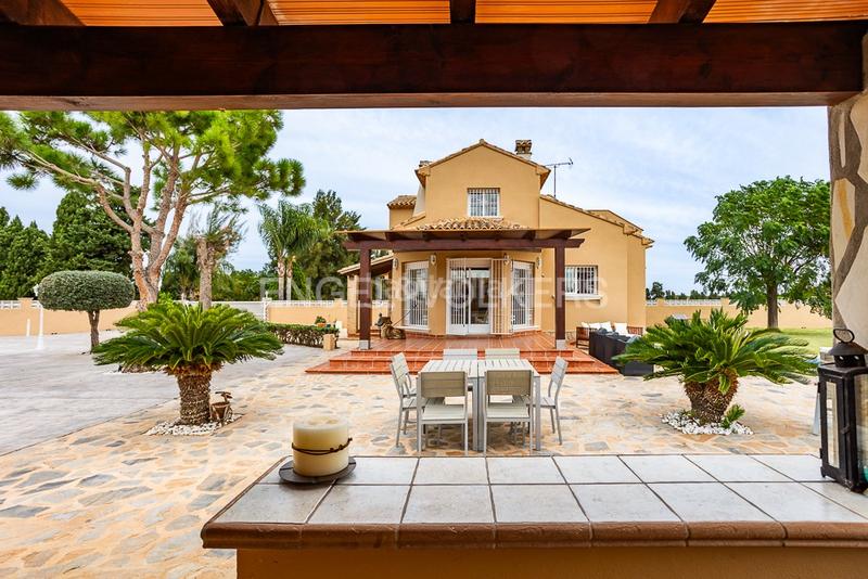 Foto 3d9c9a1b-d612-4b4a-a2ef-74f7d5fe3ecf. Rent country house with heating parking pool in Centro Urbano Dénia