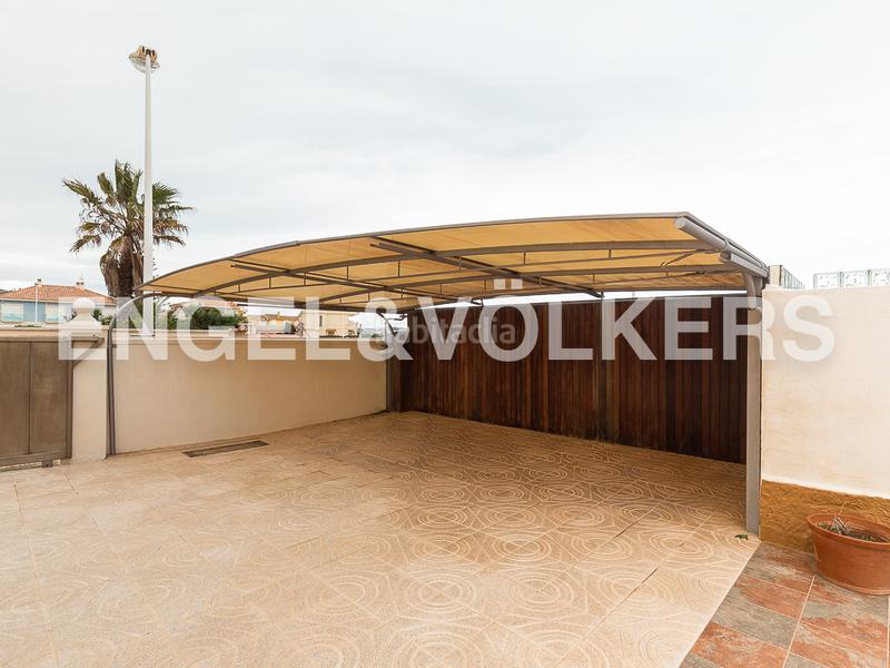 Foto 18ff12cd-cec9-46e7-a682-c123f831d1e9. Casa amb calefacció aparcament piscina a El Marenyet Cullera