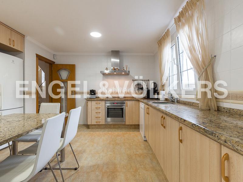 Foto e5eb13cc-0c5d-4e82-b518-883c5ad2ffb6. Casa amb calefacció aparcament piscina a El Marenyet Cullera