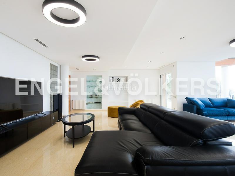 Foto b75e2955-3a25-4a7e-b834-85e09bd67843. Affitto casale con riscaldamento parcheggio piscina in Torrent