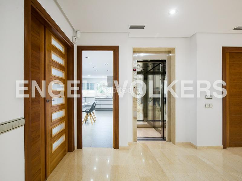 Foto fa960600-98b2-4808-9b72-4b7f9c26a45f. Affitto casale con riscaldamento parcheggio piscina in Torrent