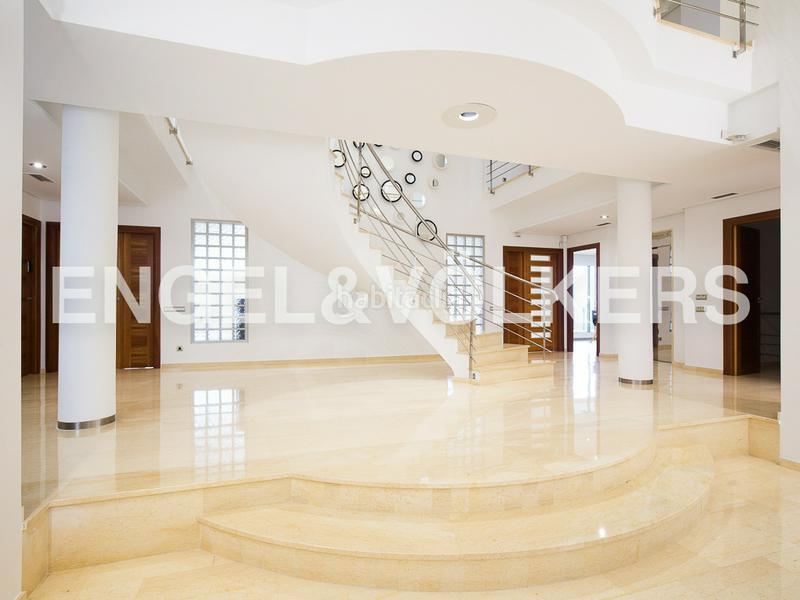 Foto 125cca80-6284-4ae0-bbc5-a3d3b247b0e1. Rent country house with heating parking pool in Cumbres de Calicanto Torrent