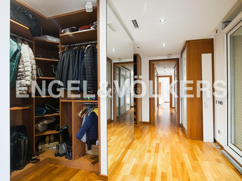 Foto ebe2969a-34f3-4f72-b2bb-69715f558ec1. Rent country house with heating parking pool in Cumbres de Calicanto Torrent