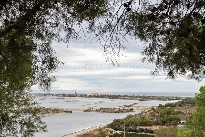 Foto 1f64b12a-4747-4232-a363-ed16e012fd82. Lloguer casa amb calefacció piscina a Bonavista-Lago San Lorenzo Cullera